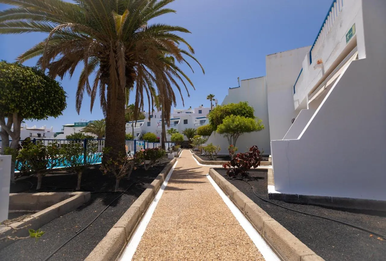 Atalaya Ground Floor Poolside Apartment Puerto del Carmen   Puerto del Carmen (Lanzarote)