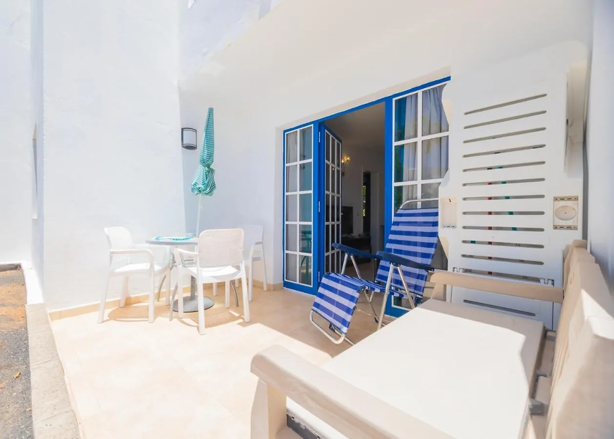 Atalaya Ground Floor Poolside Apartment Puerto del Carmen  Spagna